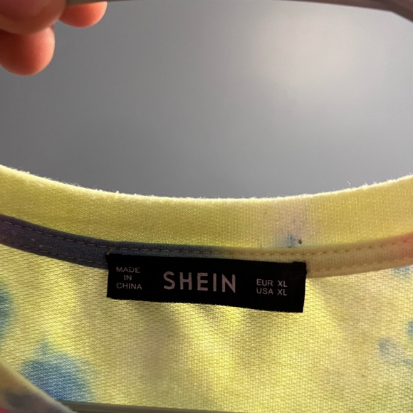 COPY - SHEIN tie dye FUTURE shirt. - Picture 2 of 2